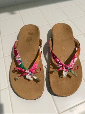 Vionic Floral Pink Multi Bow Sandals